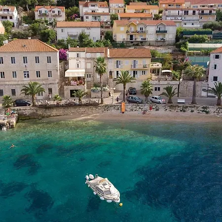 Holiday home Amazing In Koricenica With House Sea View *