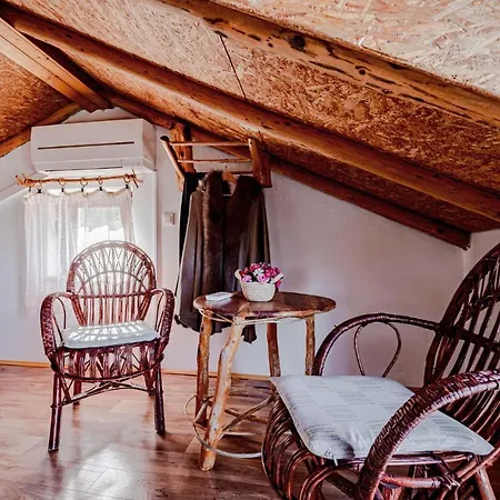 Amazing In Koricenica With House Sea View Holiday home