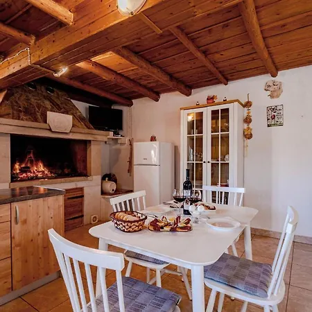 Amazing In Koricenica With House Sea View Zrnovo