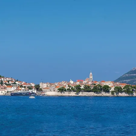 Feriehus Amazing In Koricenica With House Sea View